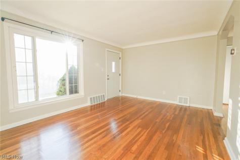 1644 Douglas Road Wickliffe OH 44092