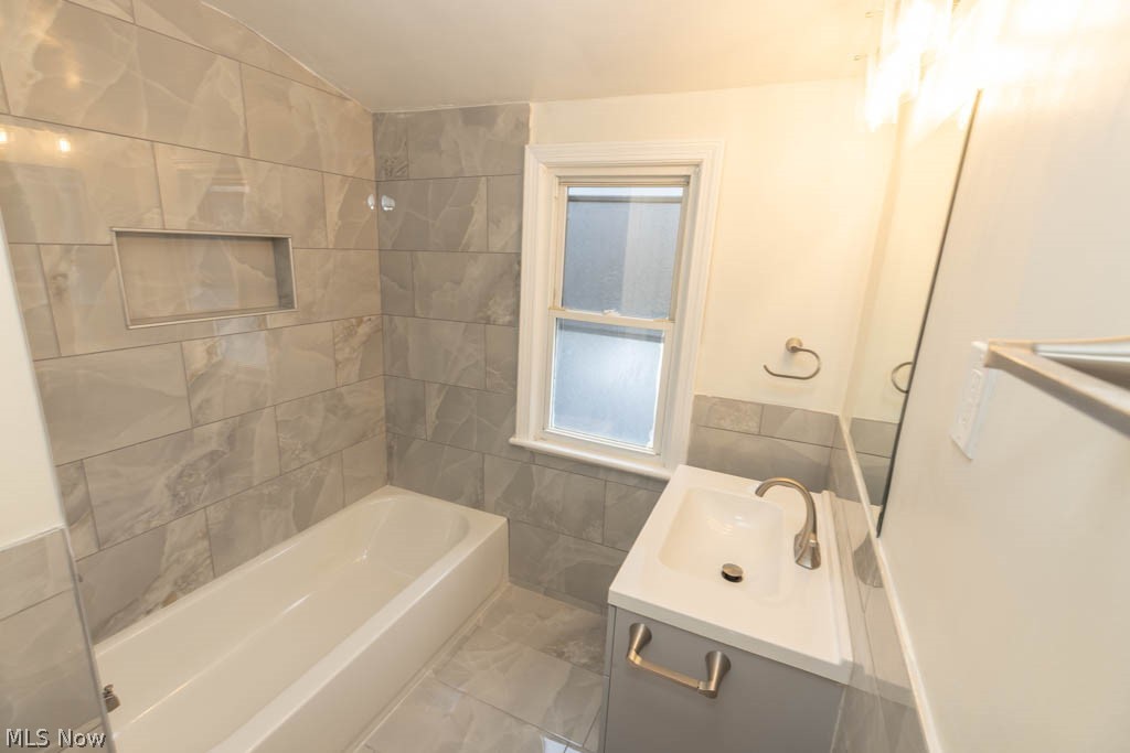 1722 Hawthorne Drive Mayfield Heights OH 44124