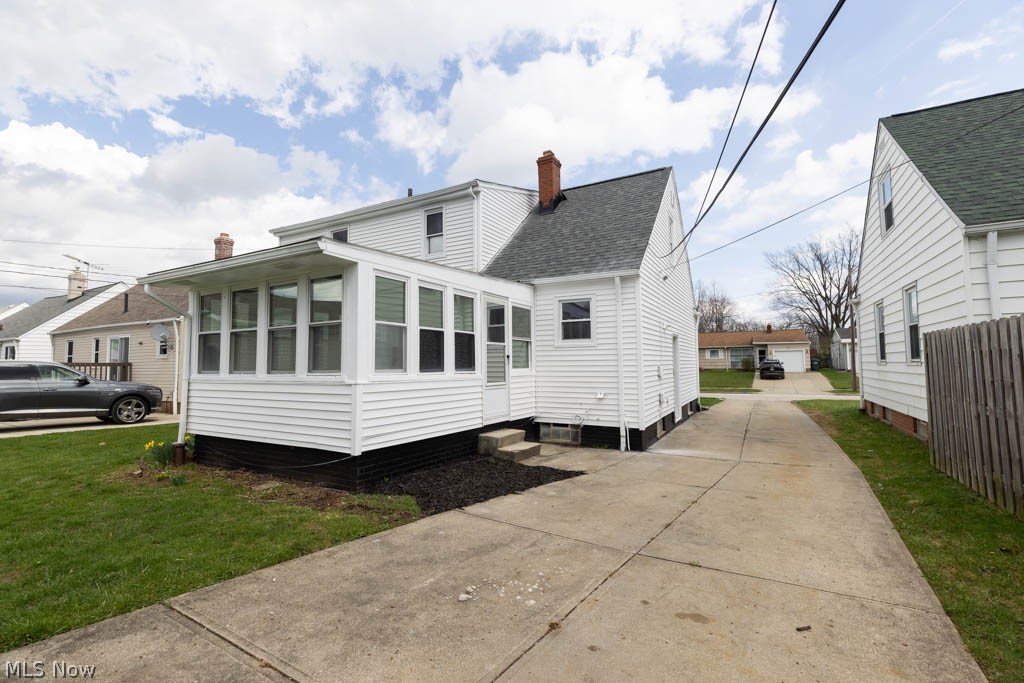1722 Hawthorne Drive Mayfield Heights OH 44124