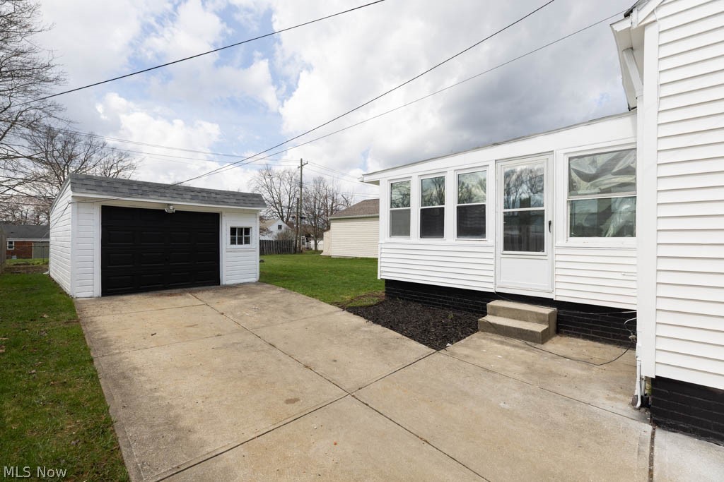 1722 Hawthorne Drive Mayfield Heights OH 44124