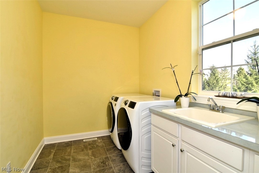 17581 Gates Landing Drive Chagrin Falls OH 44023
