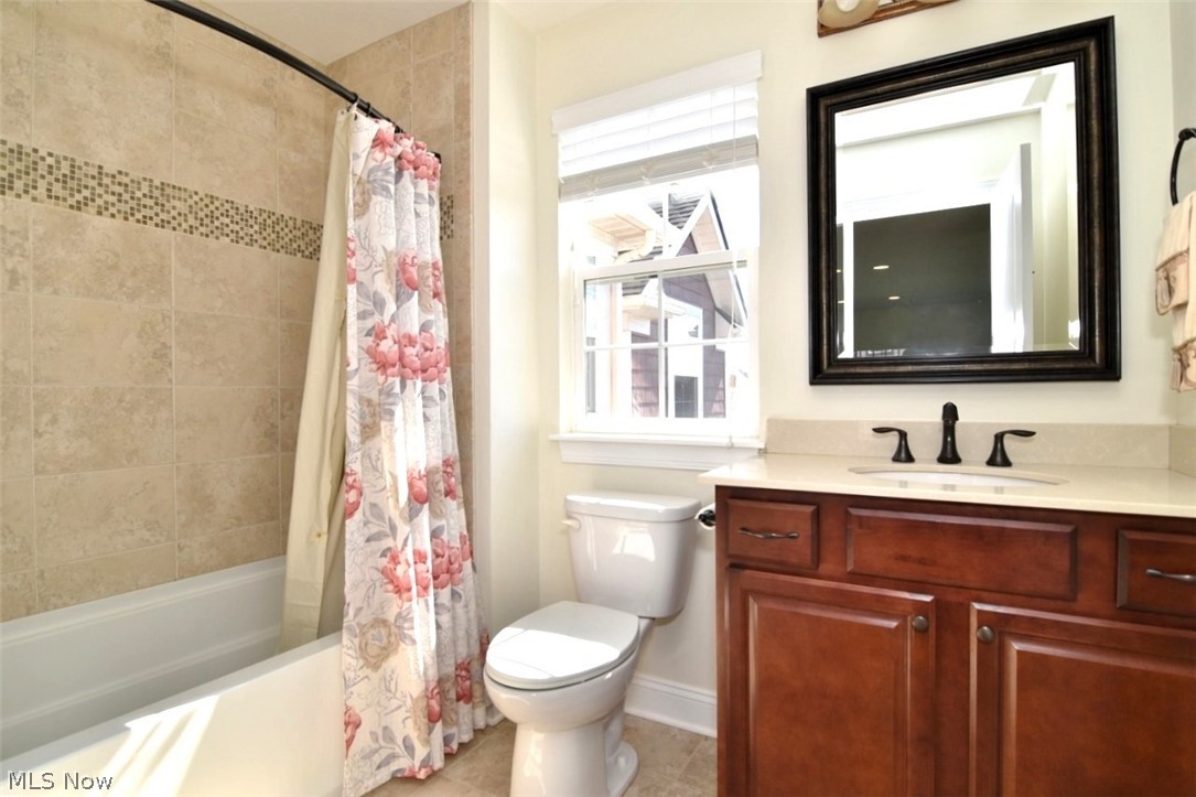 17581 Gates Landing Drive Chagrin Falls OH 44023