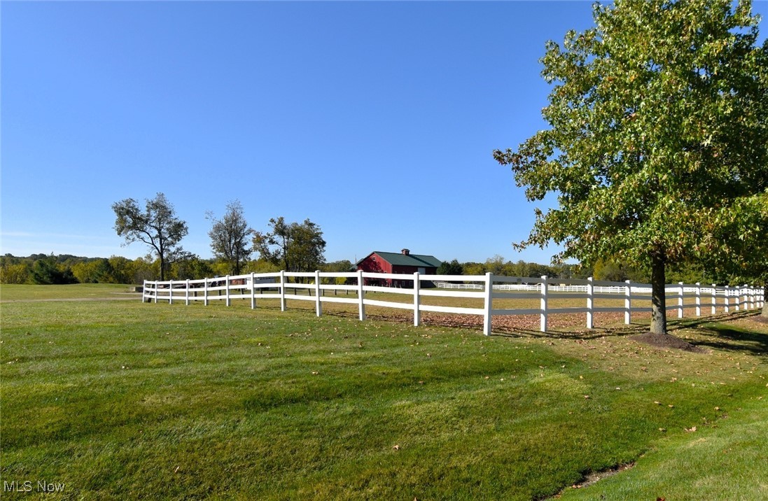 17581 Gates Landing Drive Chagrin Falls OH 44023
