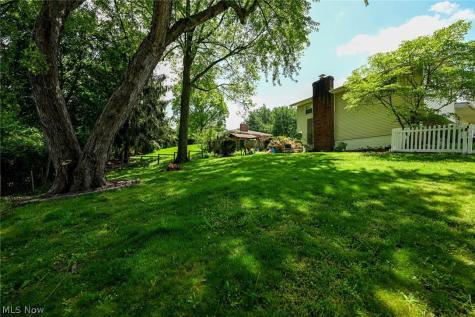 12460 Amber Circle NW Uniontown OH 44685