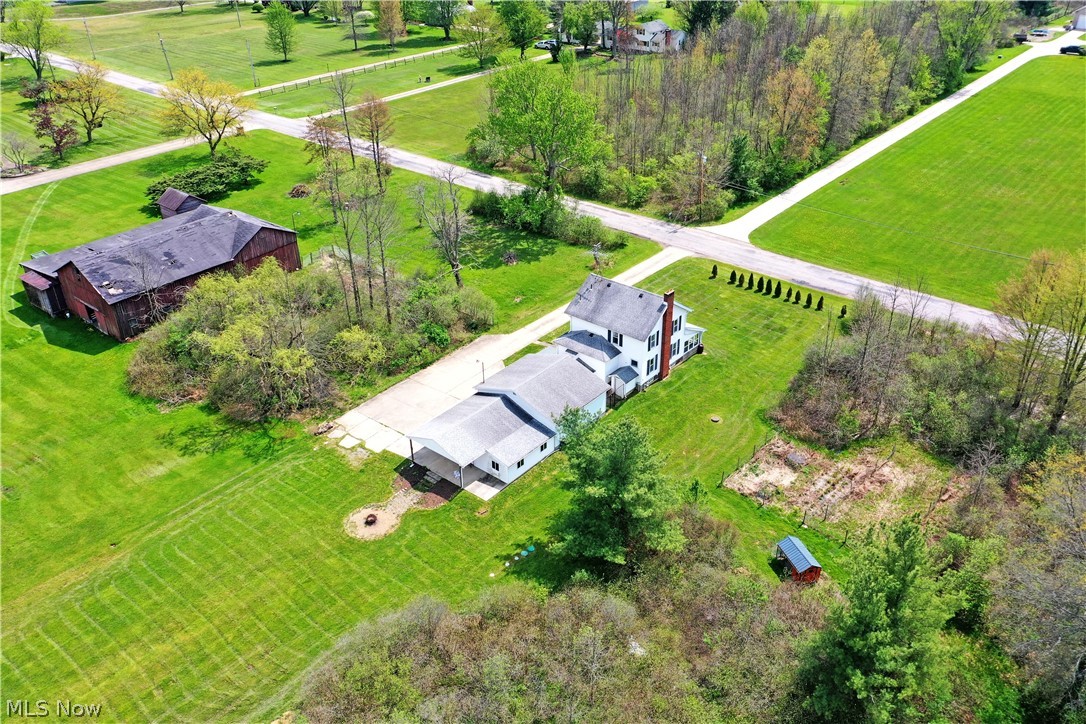 634 Bristol Champion Townline Road NE Bristolville OH 44402