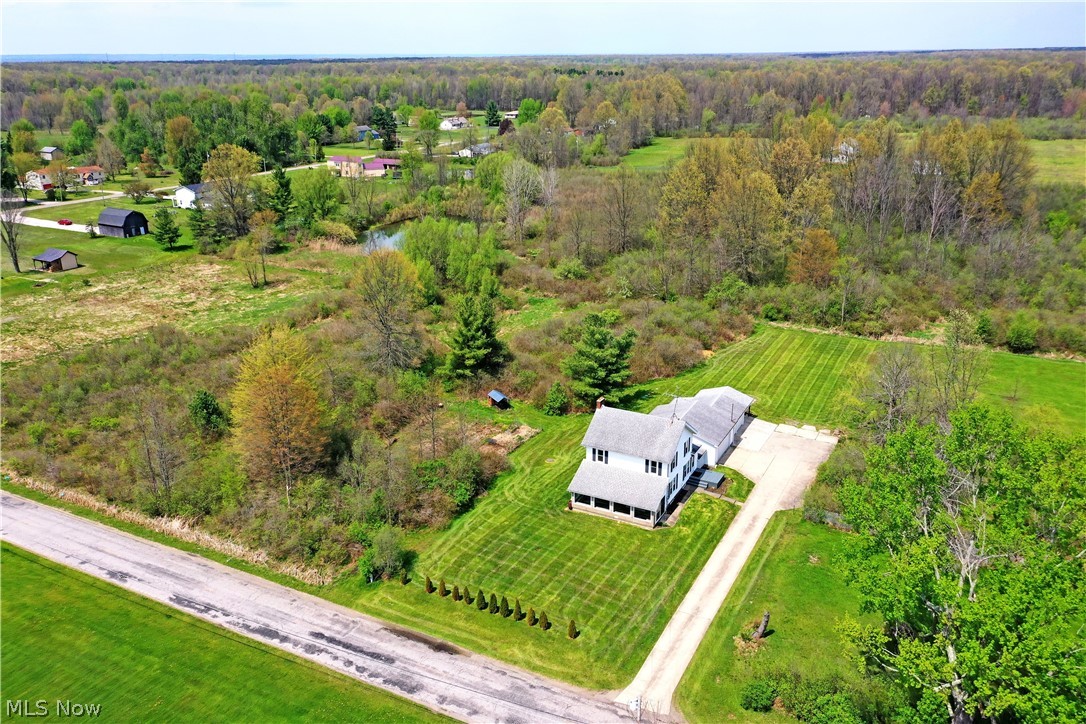 634 Bristol Champion Townline Road NE Bristolville OH 44402