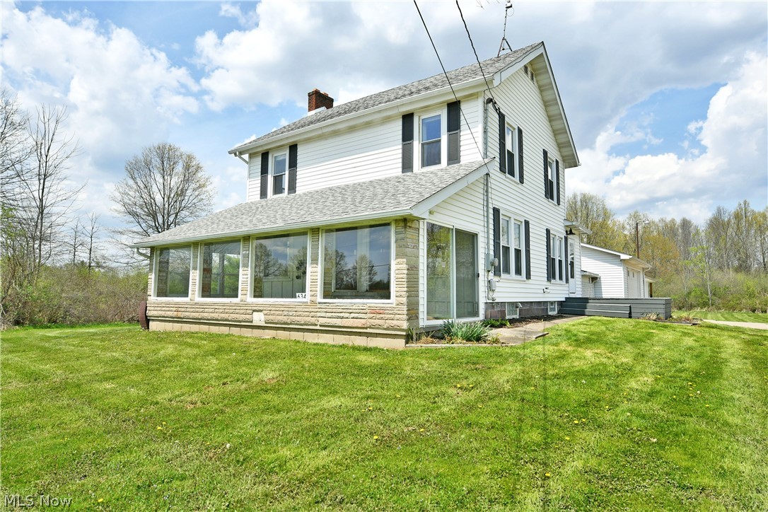 634 Bristol Champion Townline Road NE Bristolville OH 44402