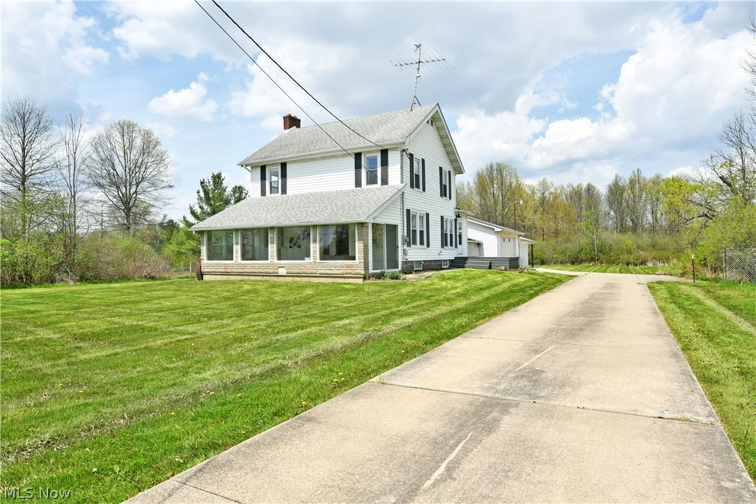 634 Bristol Champion Townline Road NE Bristolville OH 44402
