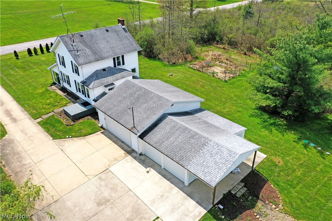 634 Bristol Champion Townline Road NE Bristolville OH 44402