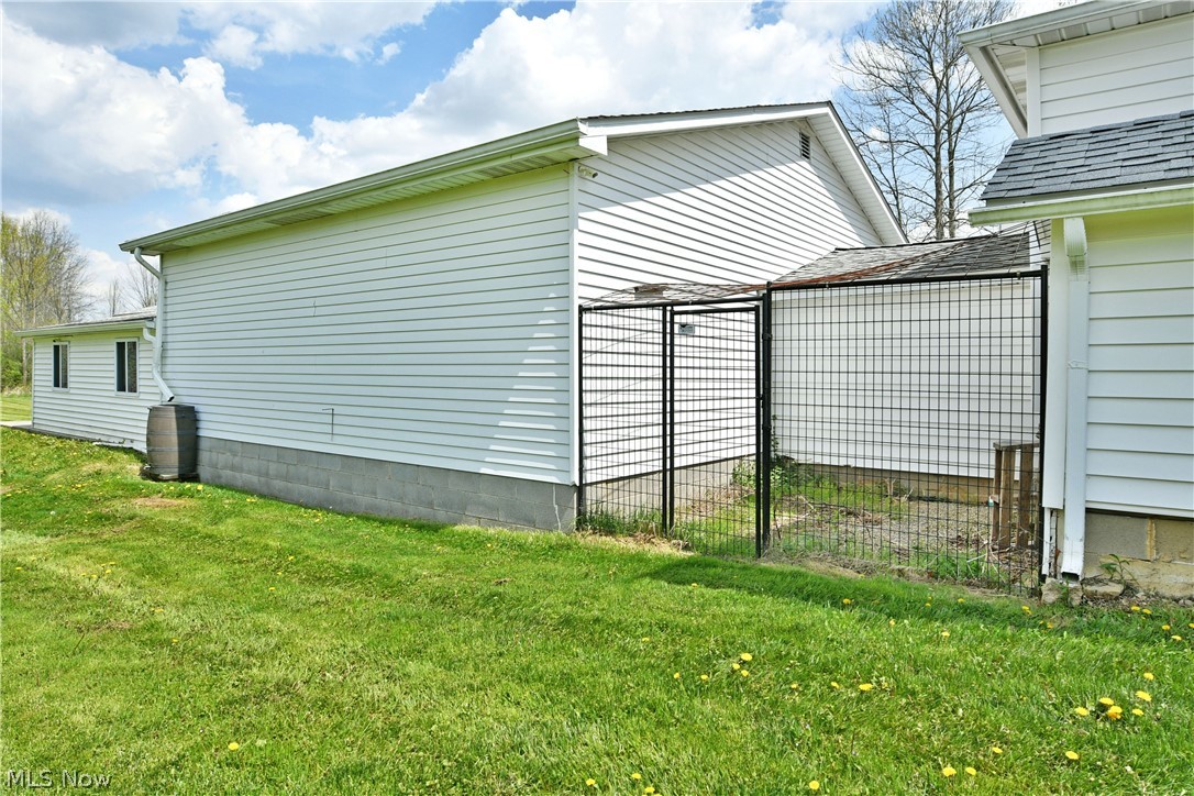 634 Bristol Champion Townline Road NE Bristolville OH 44402