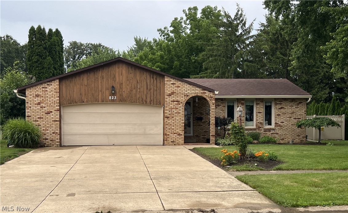 823 Gloucester Drive Huron OH 44839