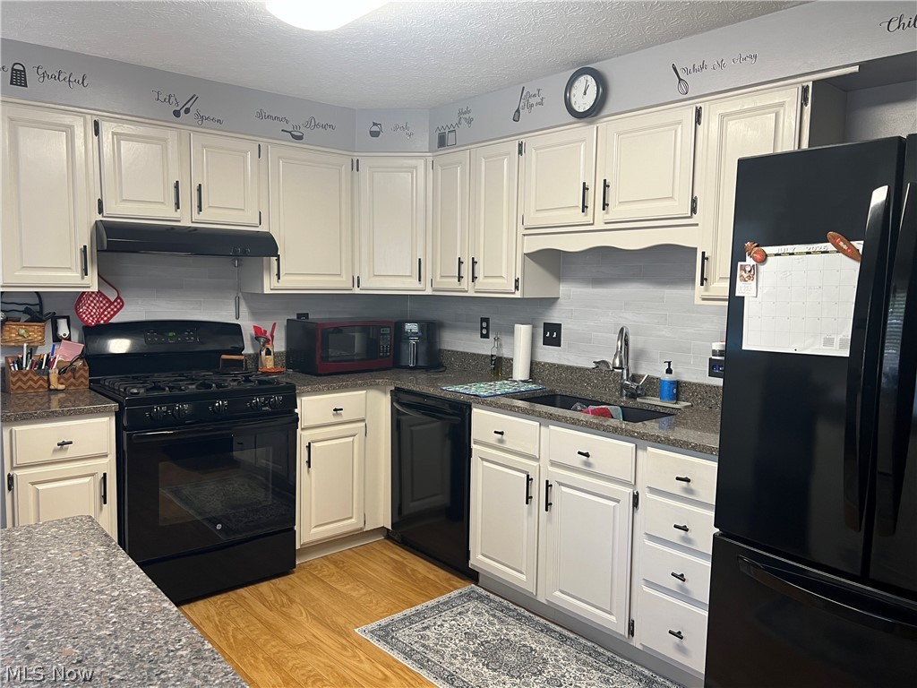 823 Gloucester Drive Huron OH 44839