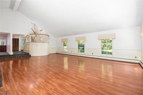 10124 Barr Road Brecksville OH 44141