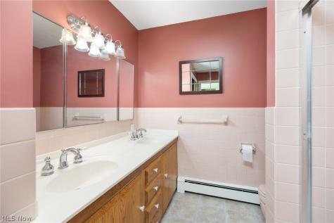 10124 Barr Road Brecksville OH 44141