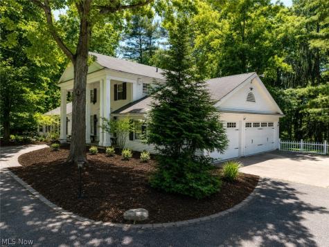 10124 Barr Road Brecksville OH 44141