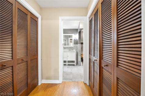 10124 Barr Road Brecksville OH 44141