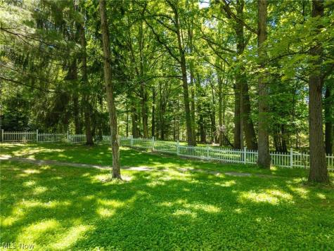 10124 Barr Road Brecksville OH 44141