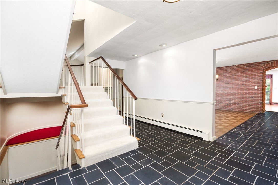 10124 Barr Road Brecksville OH 44141