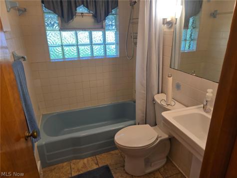 1791 Federal Avenue Alliance OH 44601