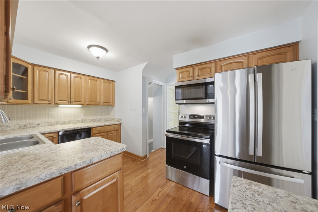 5284 Edenhurst Road Lyndhurst OH 44124