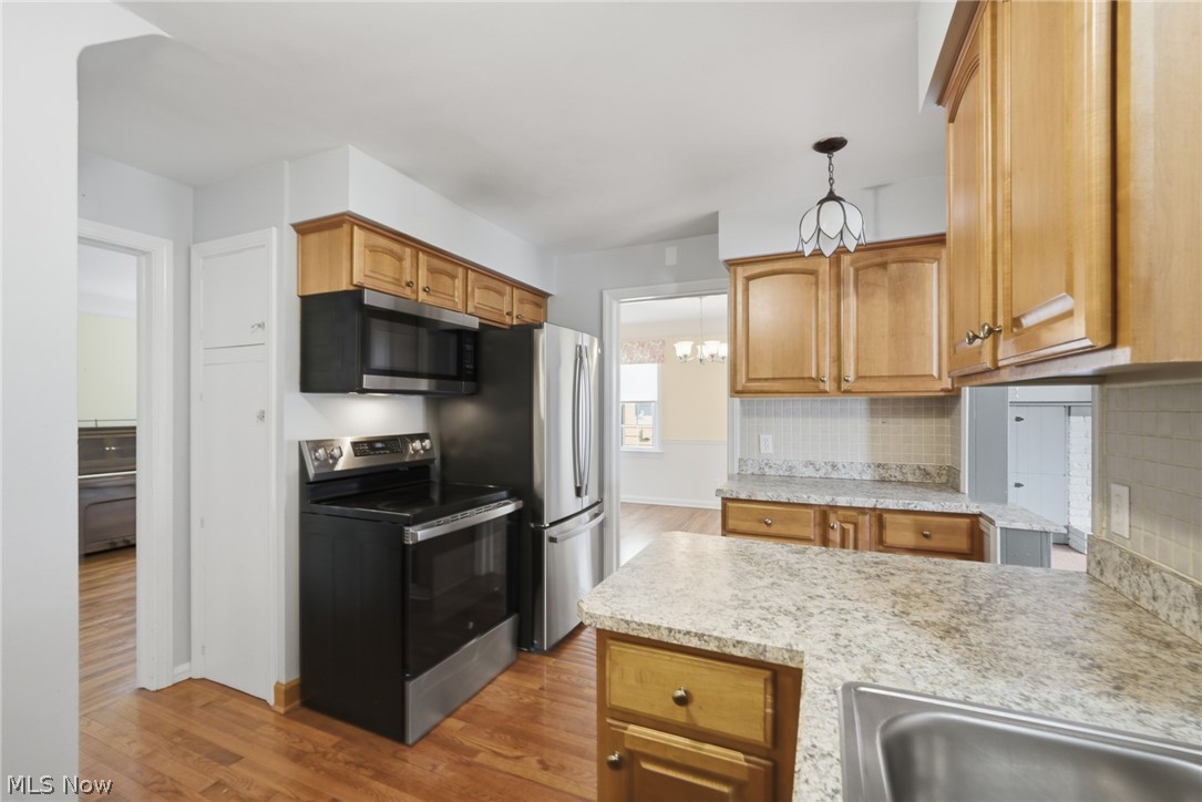5284 Edenhurst Road Lyndhurst OH 44124