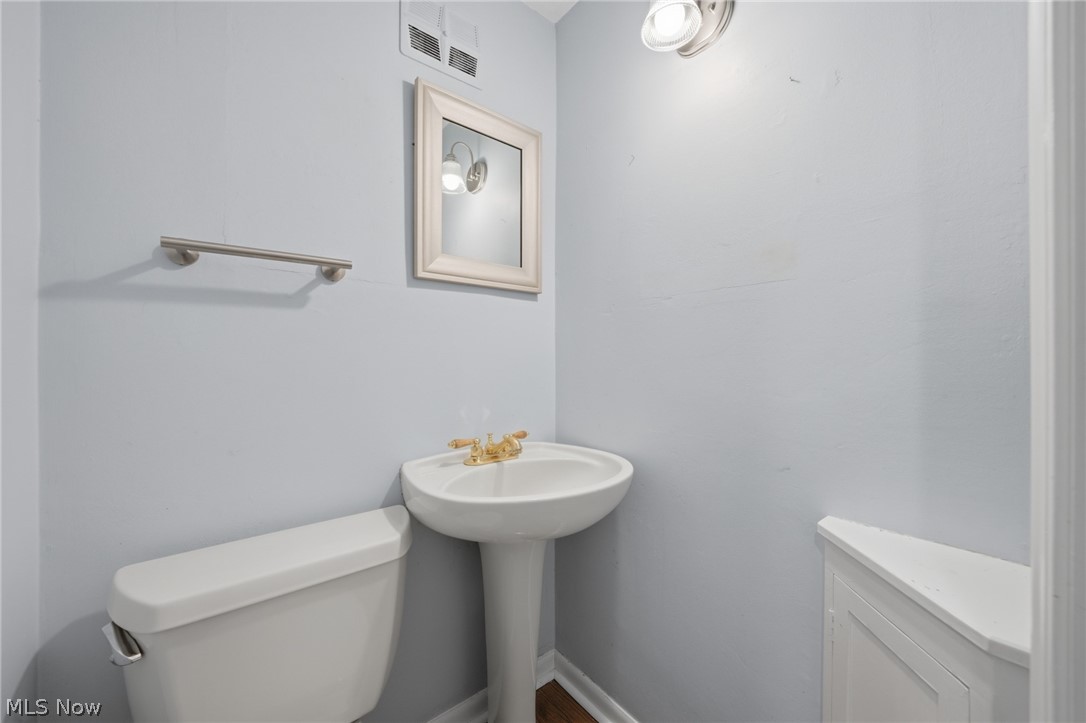 5284 Edenhurst Road Lyndhurst OH 44124