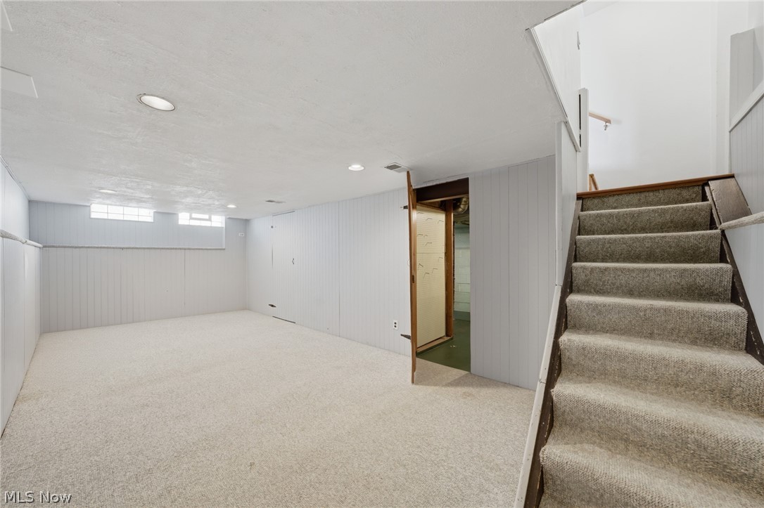 5284 Edenhurst Road Lyndhurst OH 44124