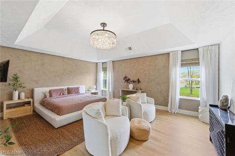 534 S Port Drive Avon Lake OH 44012