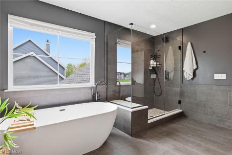 534 S Port Drive Avon Lake OH 44012