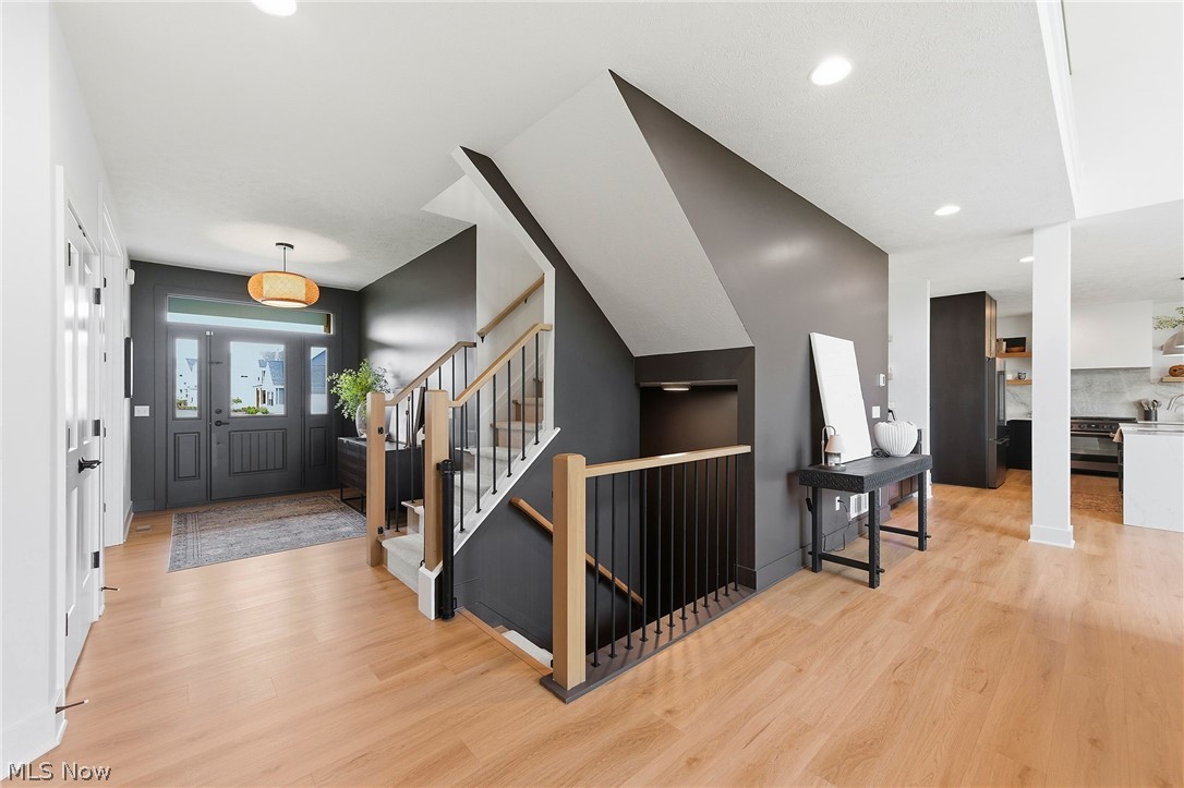 534 S Port Drive Avon Lake OH 44012