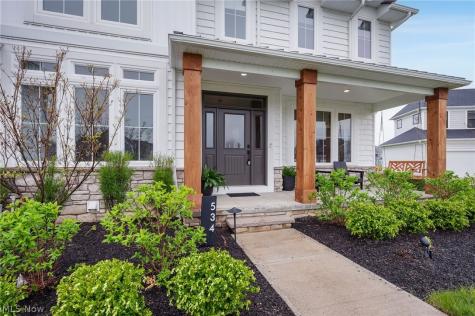 534 S Port Drive Avon Lake OH 44012