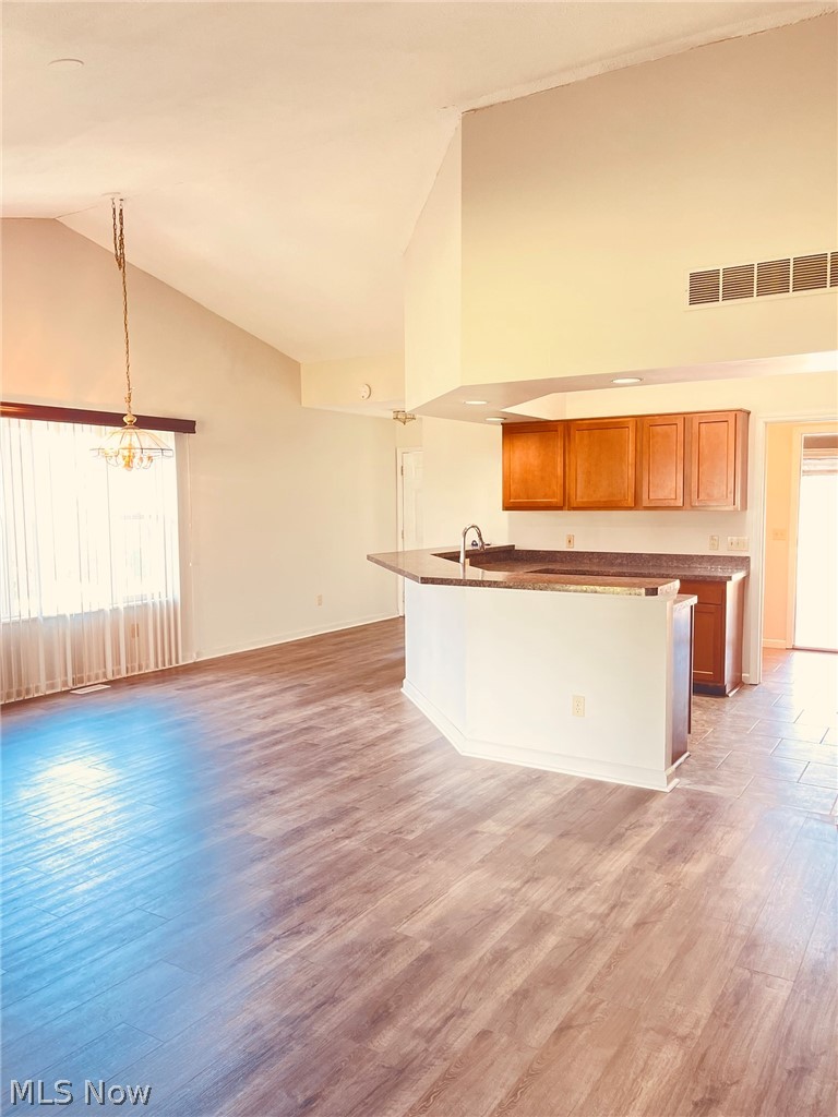 535 Greeenside Drive Painesville OH 44077
