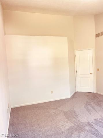 535 Greeenside Drive Painesville OH 44077