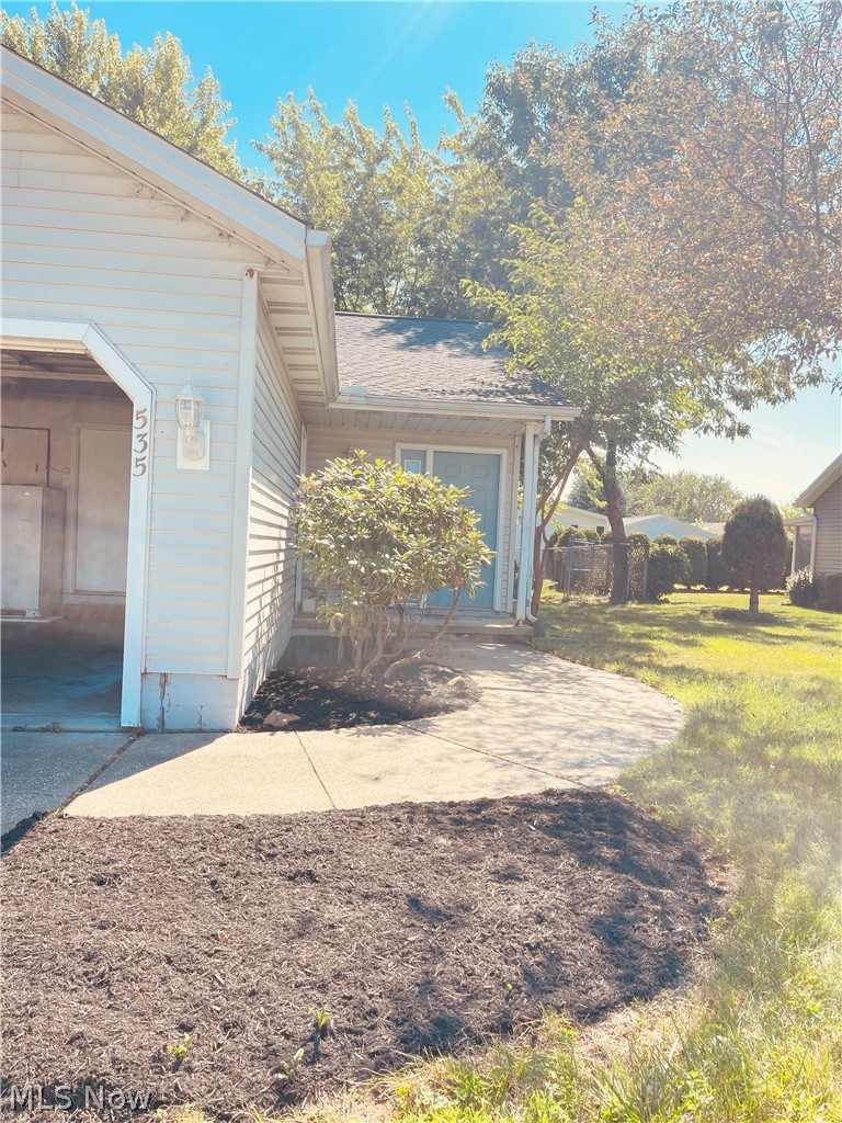 535 Greeenside Drive Painesville OH 44077