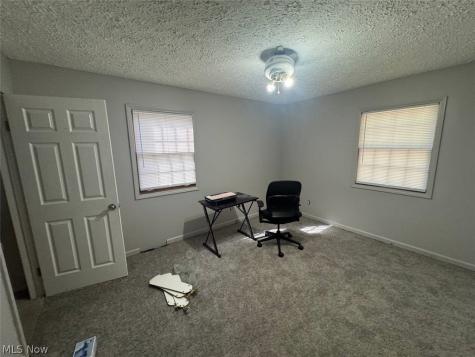 1423 Pin Oak Drive Akron OH 44312