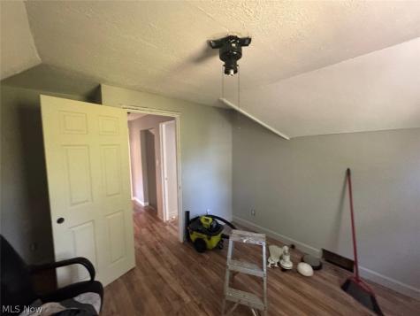 1423 Pin Oak Drive Akron OH 44312
