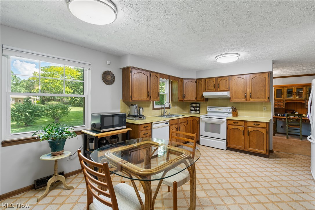 7888 Fox Run Avenue NW North Canton OH 44720