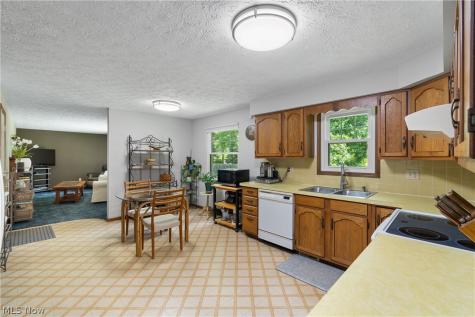 7888 Fox Run Avenue NW North Canton OH 44720