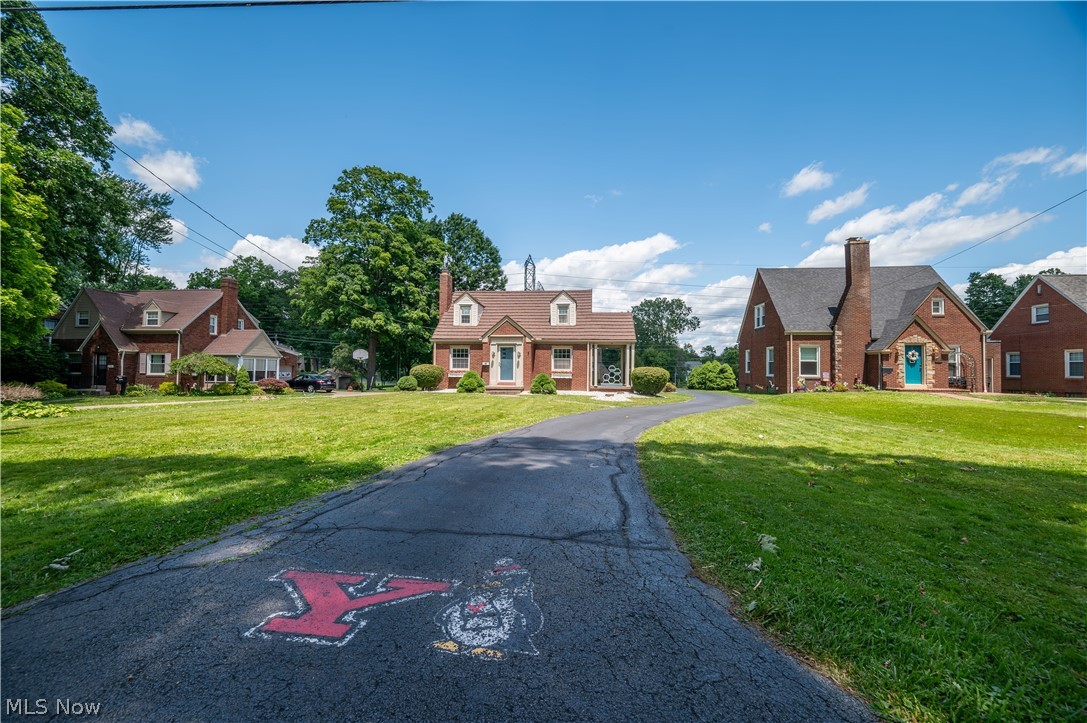222 Brookfield Avenue Boardman OH 44512