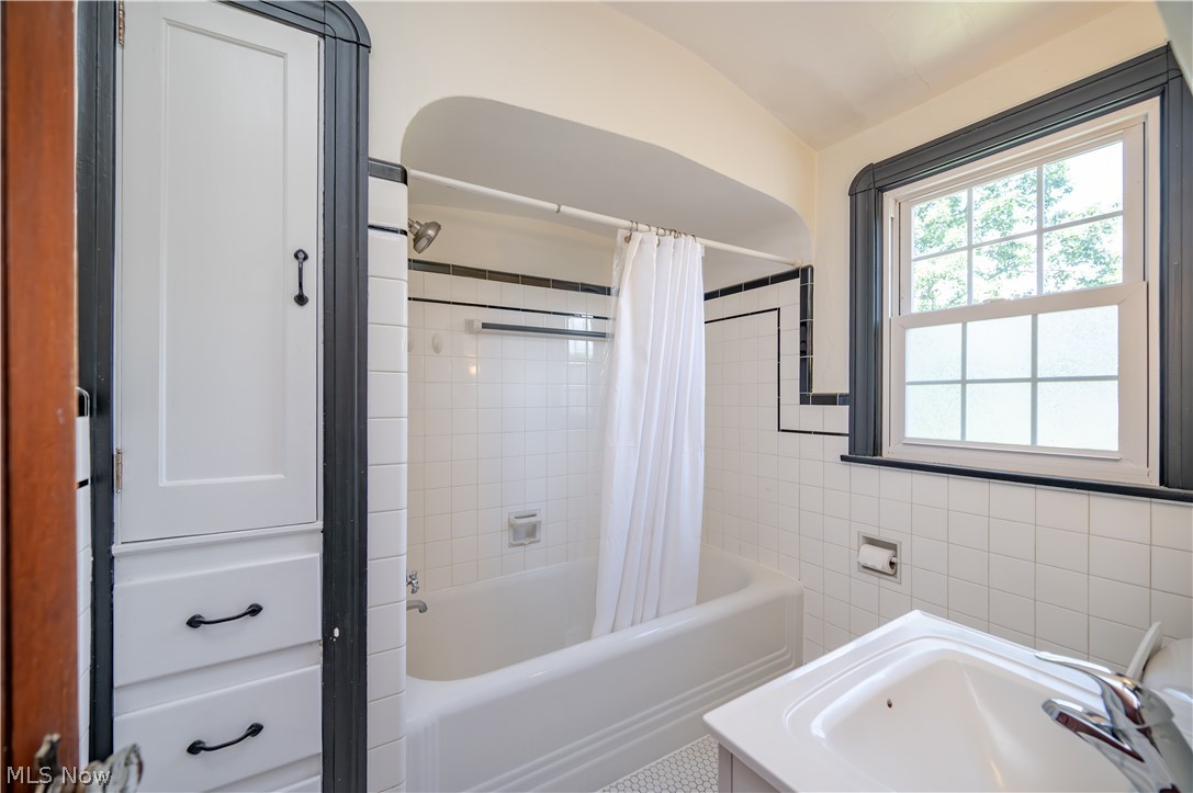 222 Brookfield Avenue Boardman OH 44512