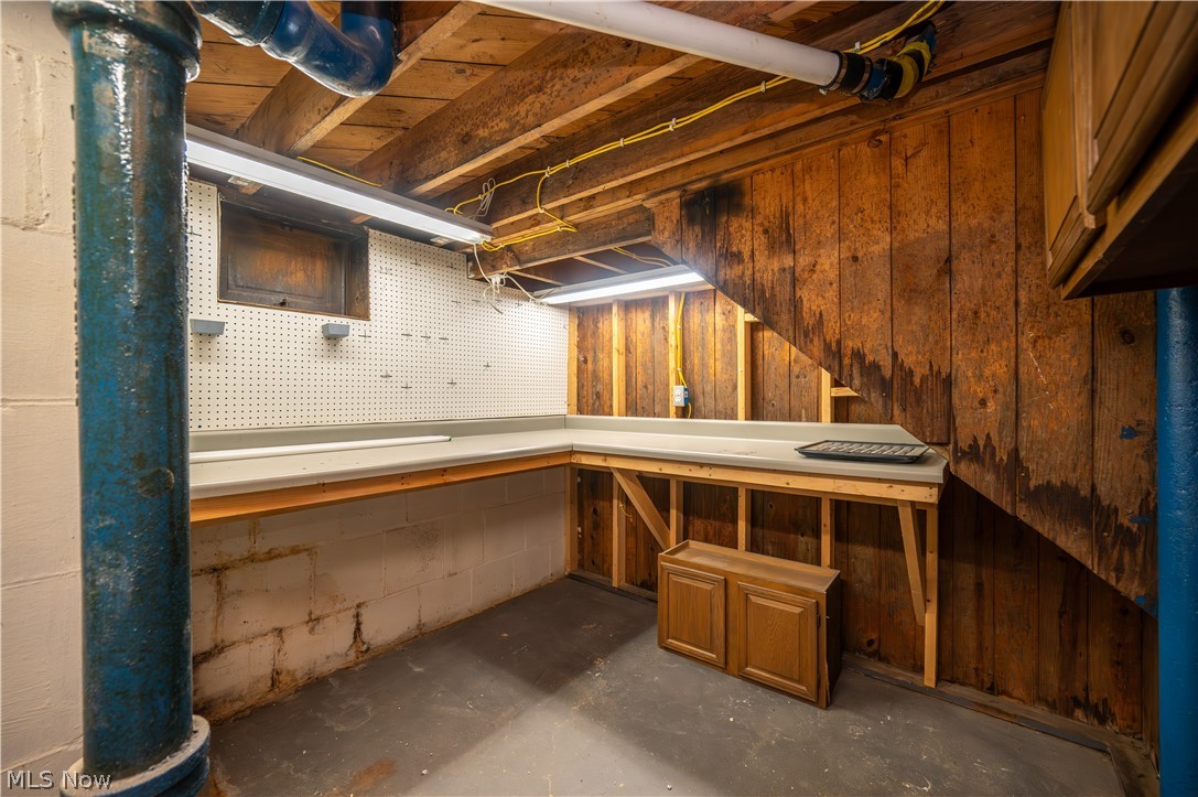 222 Brookfield Avenue Boardman OH 44512