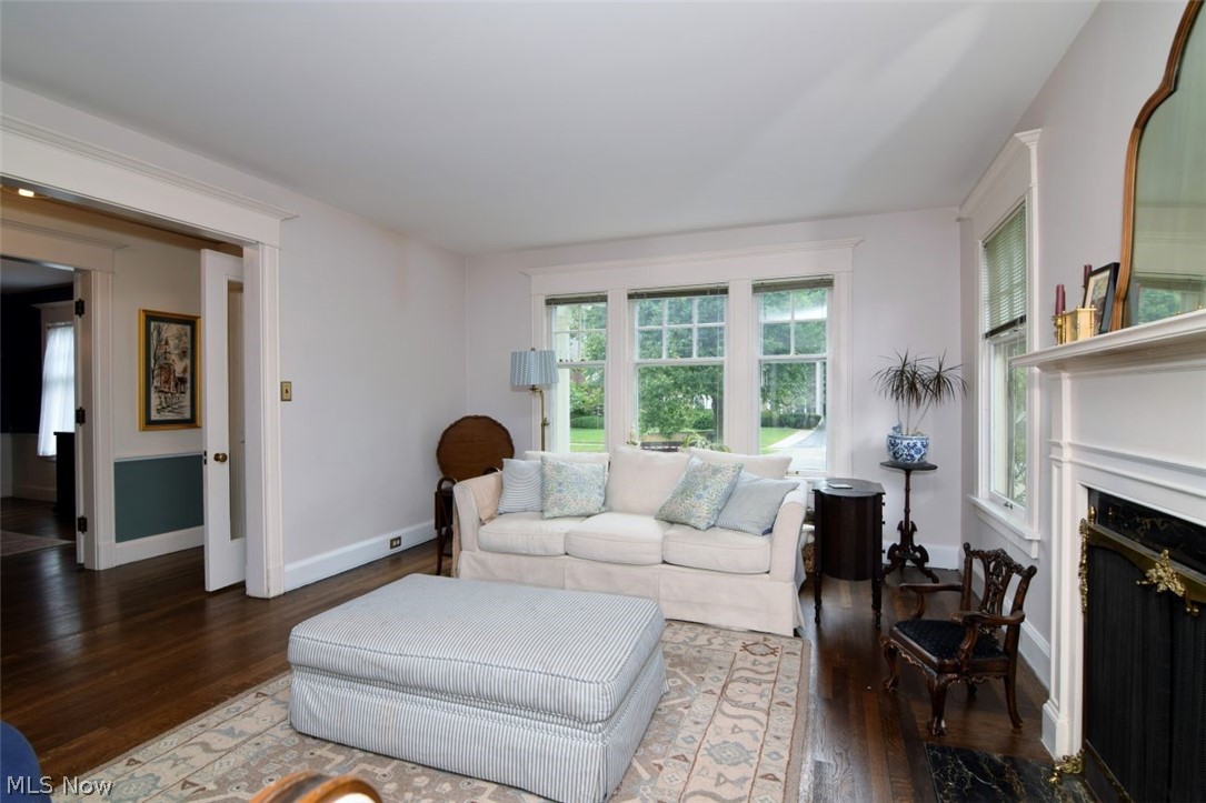 2692 W St. James Parkway Cleveland Heights OH 44106
