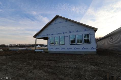 2433 Merriment Drive Amherst OH 44001