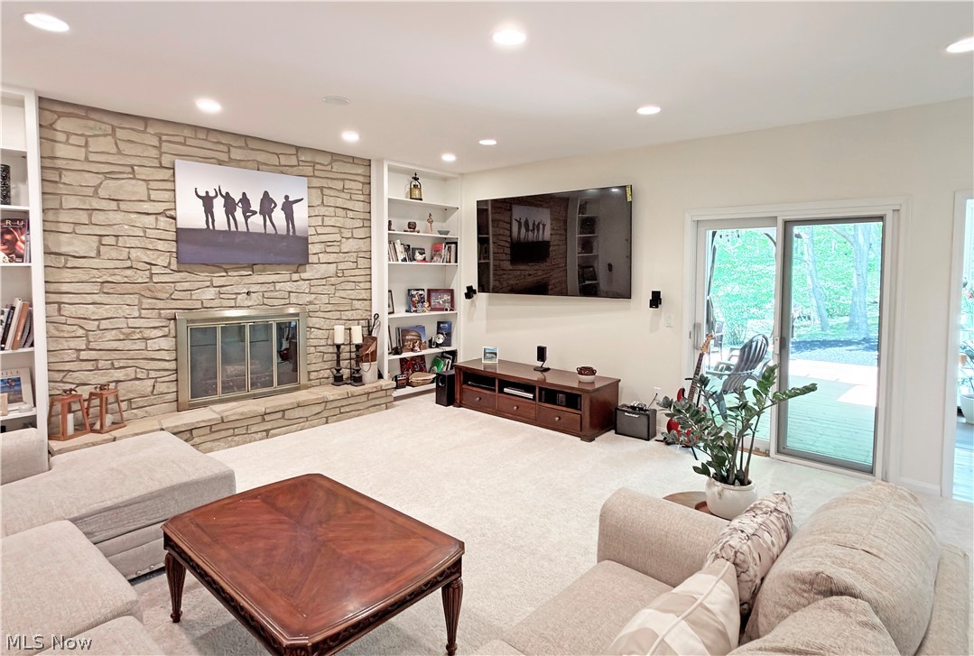 2239 Edgeview Drive Hudson OH 44236