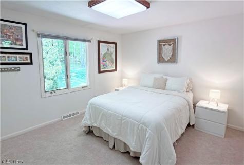 2239 Edgeview Drive Hudson OH 44236