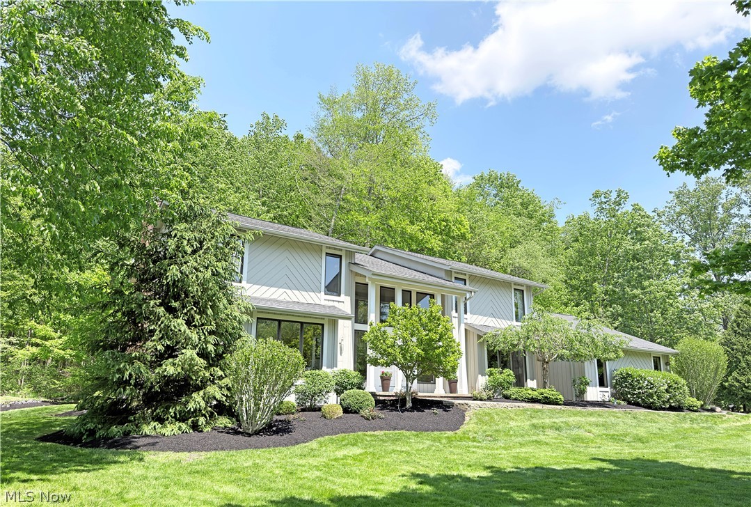 2239 Edgeview Drive Hudson OH 44236
