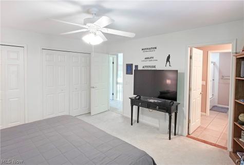 2239 Edgeview Drive Hudson OH 44236
