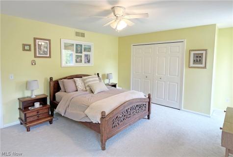 2239 Edgeview Drive Hudson OH 44236