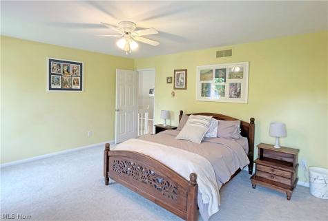 2239 Edgeview Drive Hudson OH 44236