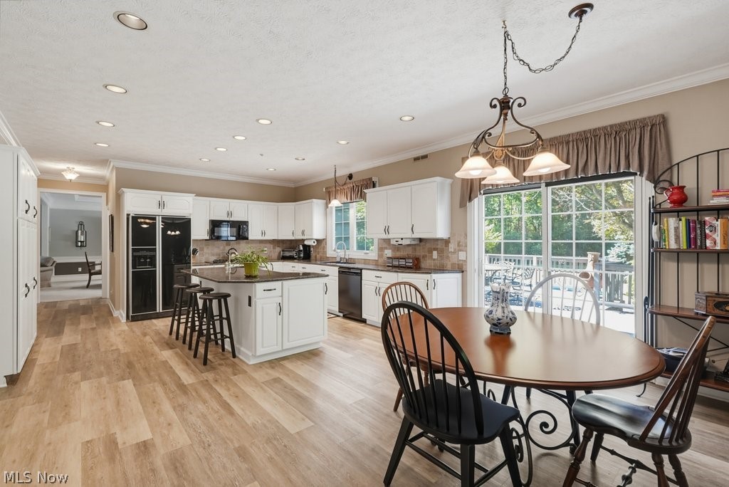 6460 Laura Lane Solon OH 44139
